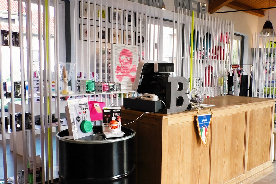The counter of the BONESWIMMER main store in Gallarate in 2018