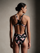 Costume intero bambina da allenamento PINUP 404P - Porky'S: vista posteriore indossato