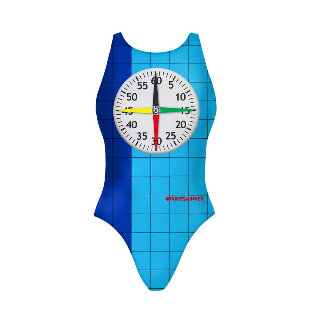 Costume da allenamento nuoto Boneswimmer da donna, modello intero PINUP 421p con stampa di un cronometro, un contasecondi da piscina, su uno sfondo come il pavimento di una piscina, fronte