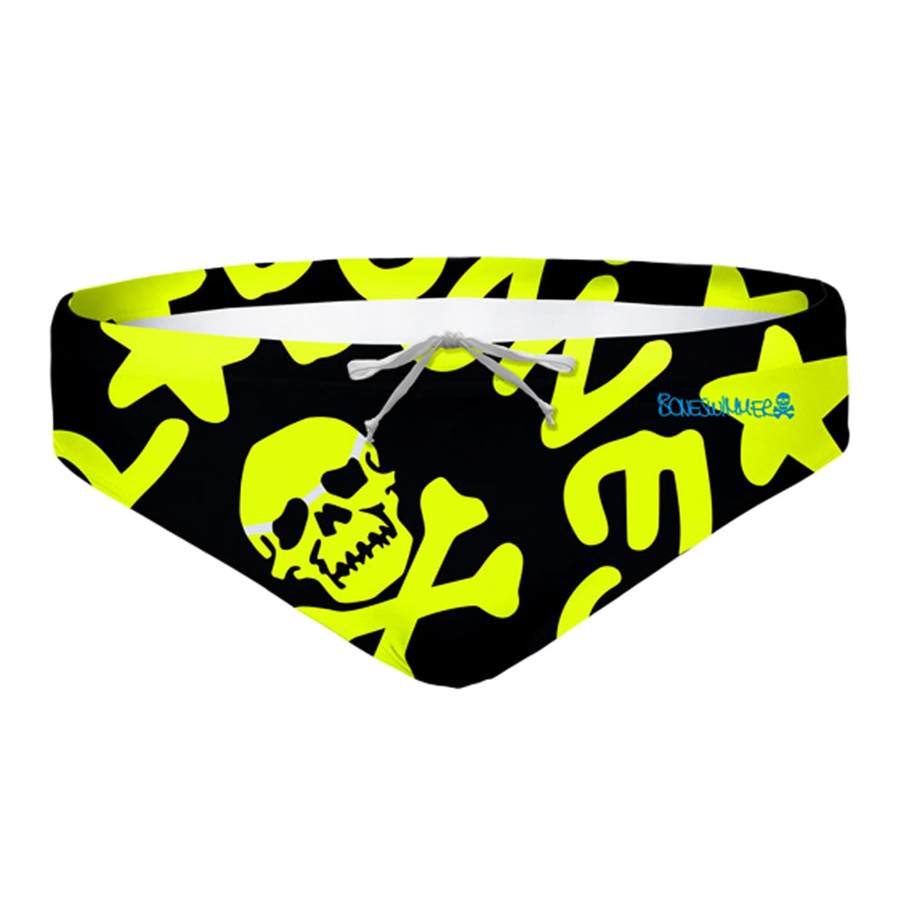 Costume taglio slip da bambino per allenamento nuoto in piscina Boneswimmer, modello H2OTTO 284HF con grafica teschi e simboli giallo fluo su sfondo nero, fronte